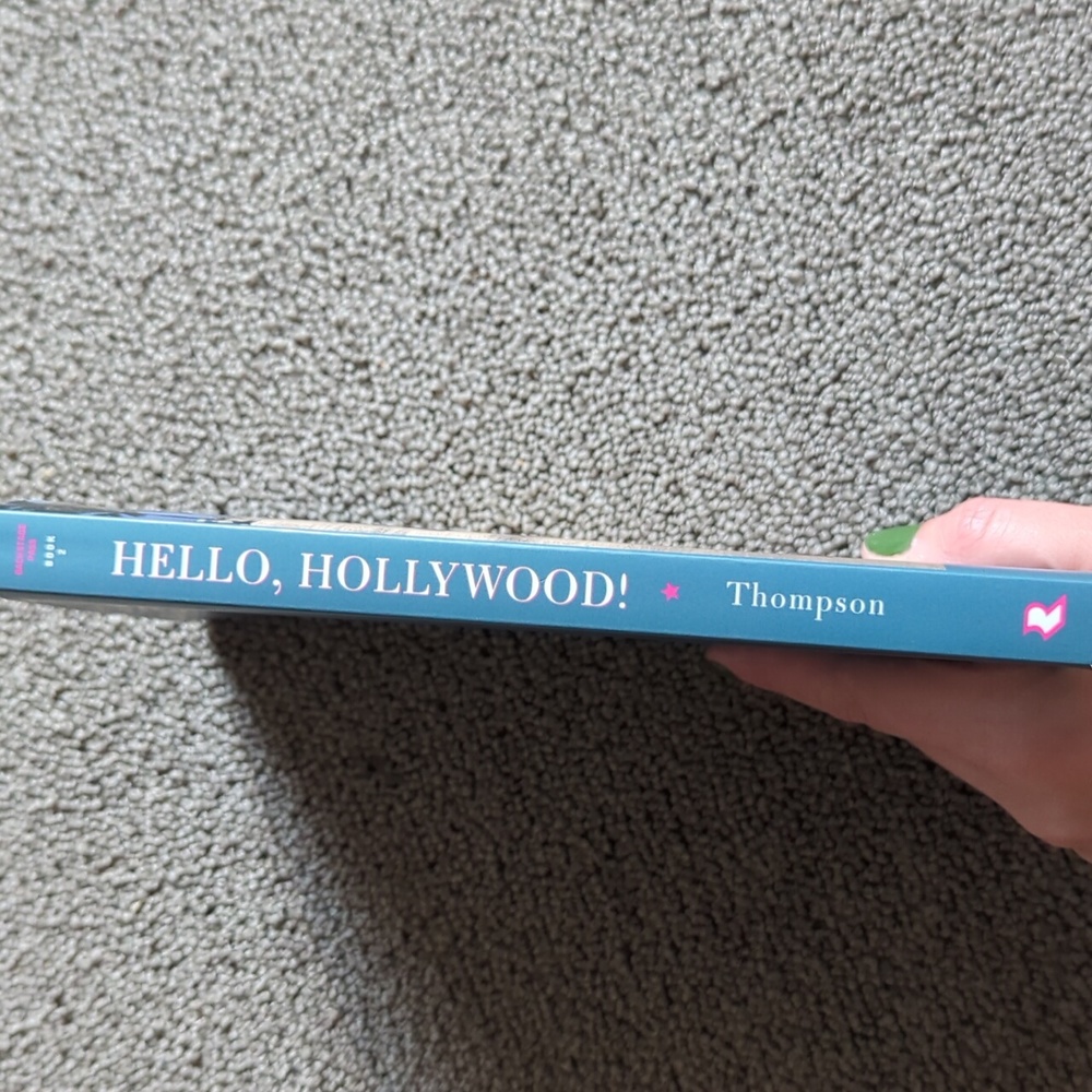 Hello, Hollywood! - Picture 3 of 3
